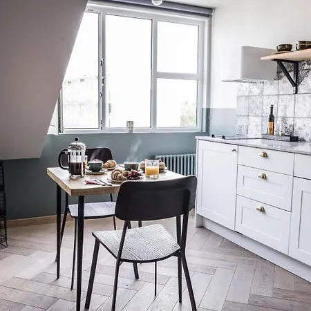 The Swan House By Ylma 3* Reykjavík