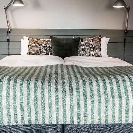 The Swan House By Ylma 3*